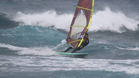 okinawa windsurfing 沖縄　ウインドサーフィン