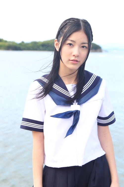 松井珠理奈、“13歳”のセーラー服姿公開　20歳の誕生日に祝福「十代のじゅりな、今までありがとう」