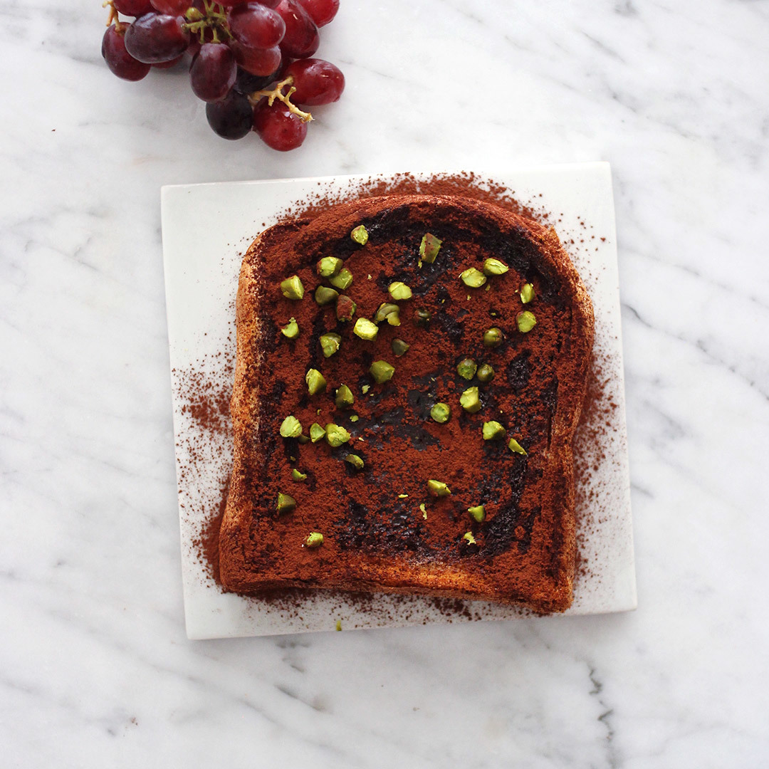 honey & chocolatepowder toast