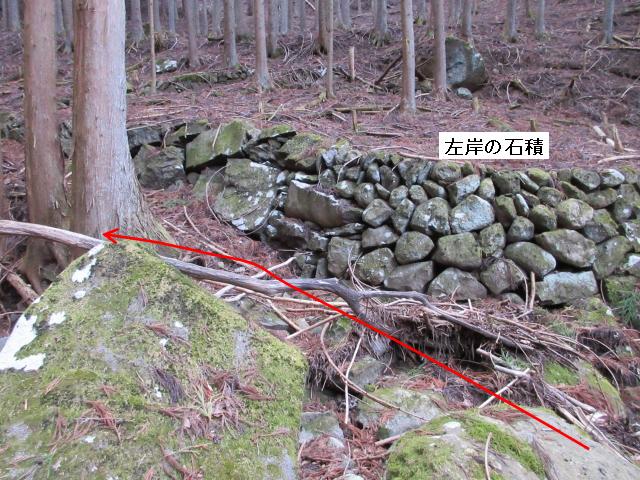 4左岸の石積_4625