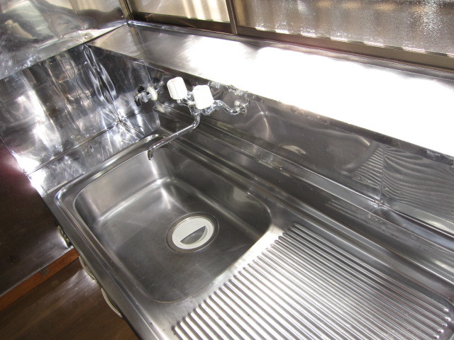 埼玉県所沢市　空き室賃貸物件原状回復２ＤＫ全体ハウスクリーニング　キッチン清掃　作業完了後　３