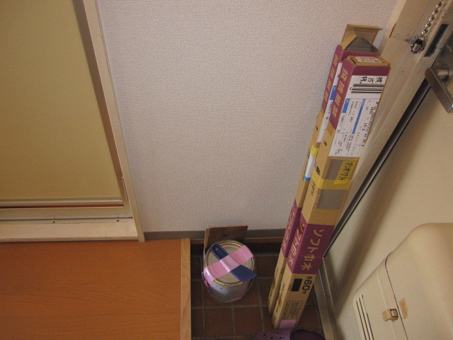 東京都調布市　賃貸物件原状回復１Ｒクロス張替え　ソフト巾木取り付け　作業完了後　１