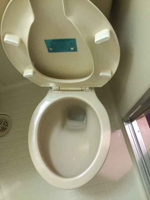 東京都杉並区　賃貸物件原状回復　１Ｋハウスクリーニング　浴室ユニットバス清掃　作業完了後　３